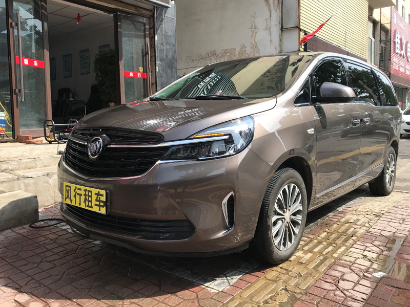 沈陽(yáng)租車(chē)一臺(tái)別克GL8商務(wù)車(chē)7座 300-700元